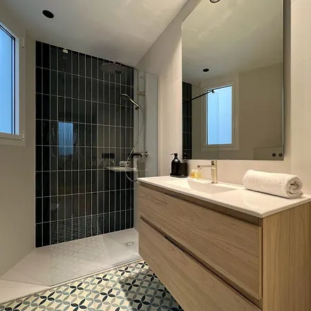 U-nique Putxet Apartment